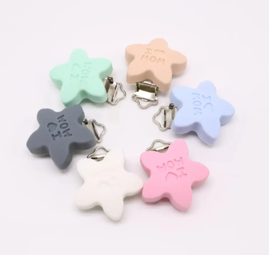 BPA free I love mom silicone pacifier clips baby chain holder soft chewing